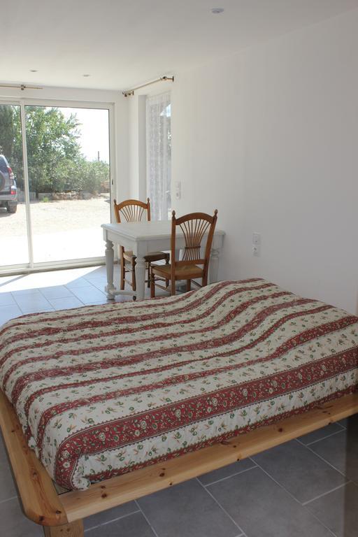 Soleil De Camargue Villa Arles Rum bild