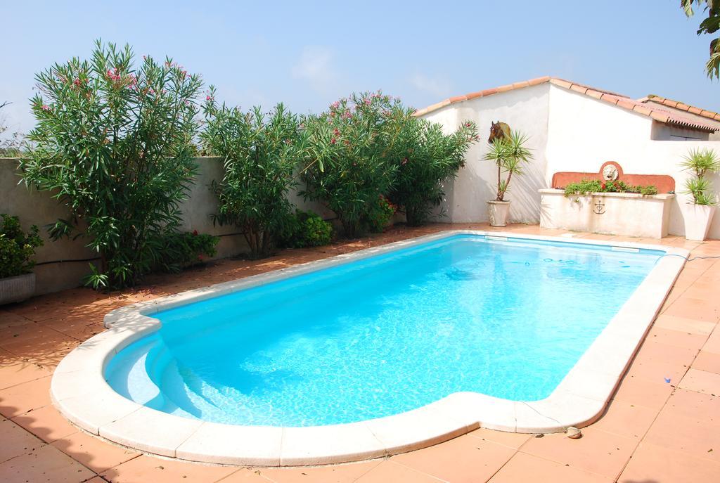 Soleil De Camargue Villa Arles Exteriör bild